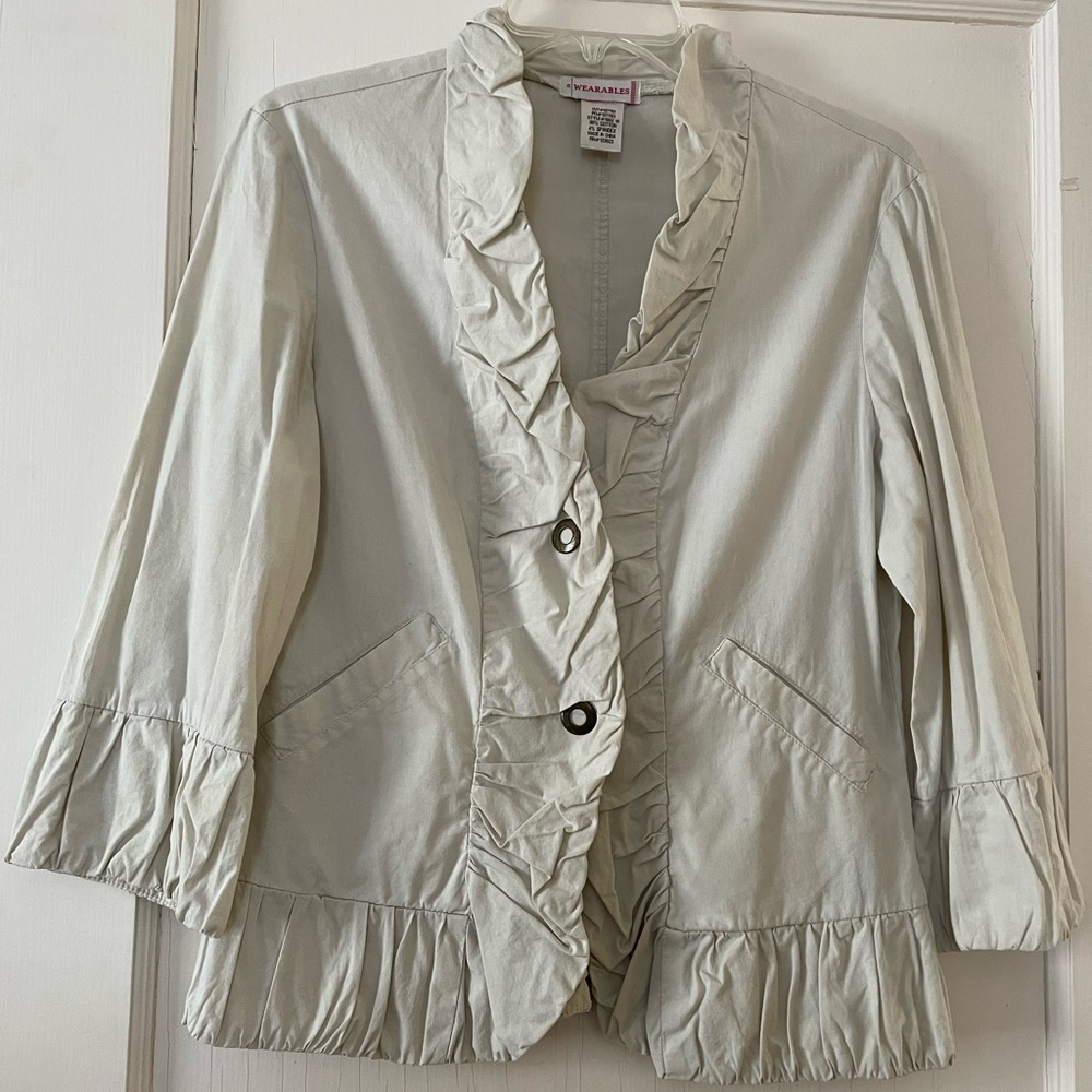 Wearables jacket size, snap buttons, 3/4 sleeves, size medium